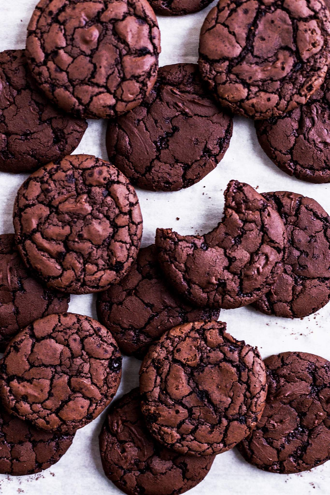 Super Fudgy Chocolate Brownie Cookies - Frosting and Fettuccine