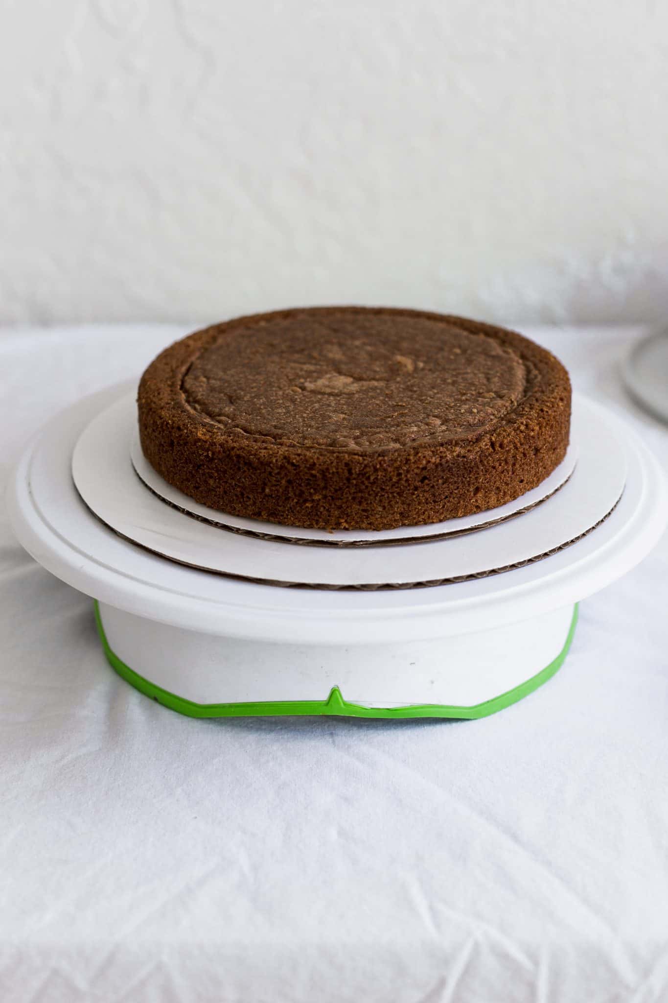 How to Bake & Stack a Two Tier Cake Frosting and Fettuccine