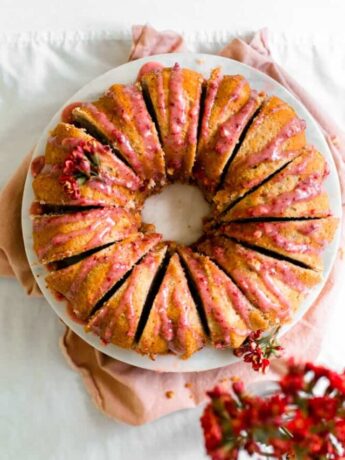 cropped-Strawberry-bundt-cake-blog-12.jpg