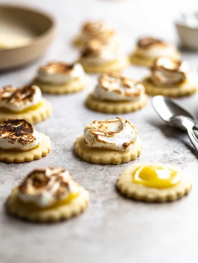 8 Fresh and Easy Lemon Dessert Recipes - Frosting and Fettuccine