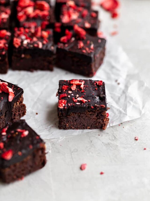 Strawberry & Chocolate Ganache Brownies Frosting & Fettuccine