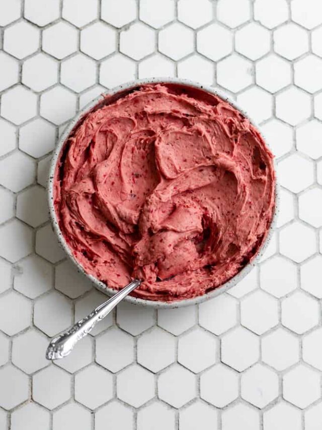 Easy Homemade Strawberry Frosting Recipe Frosting & Fettuccine