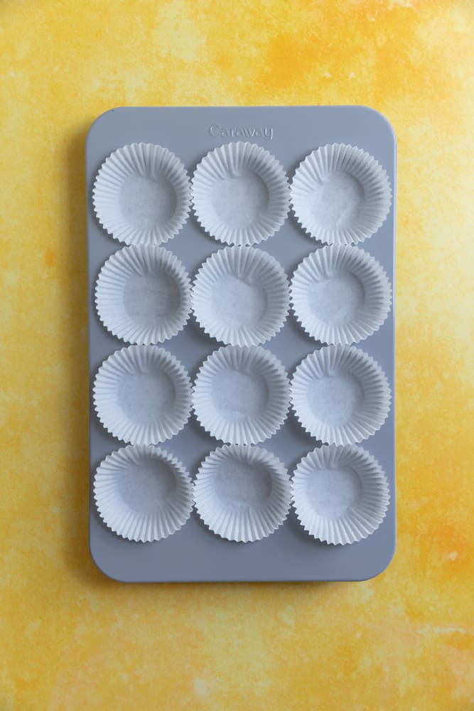A muffin tin with muffin liners
