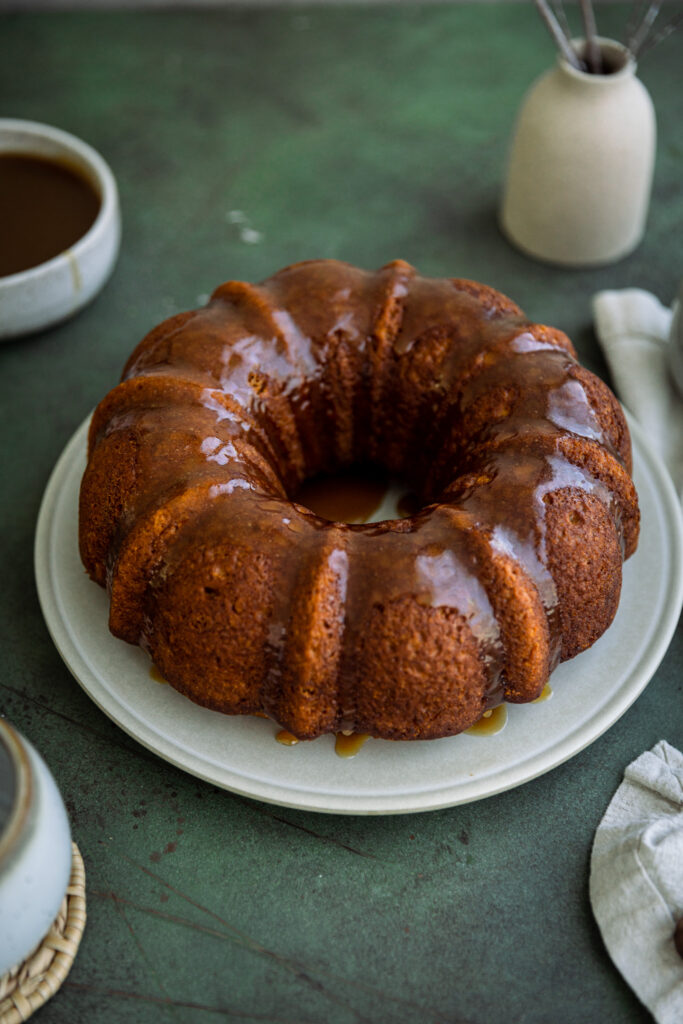 super-moist-pumpkin-bundt-cake-frosting-and-fettuccine