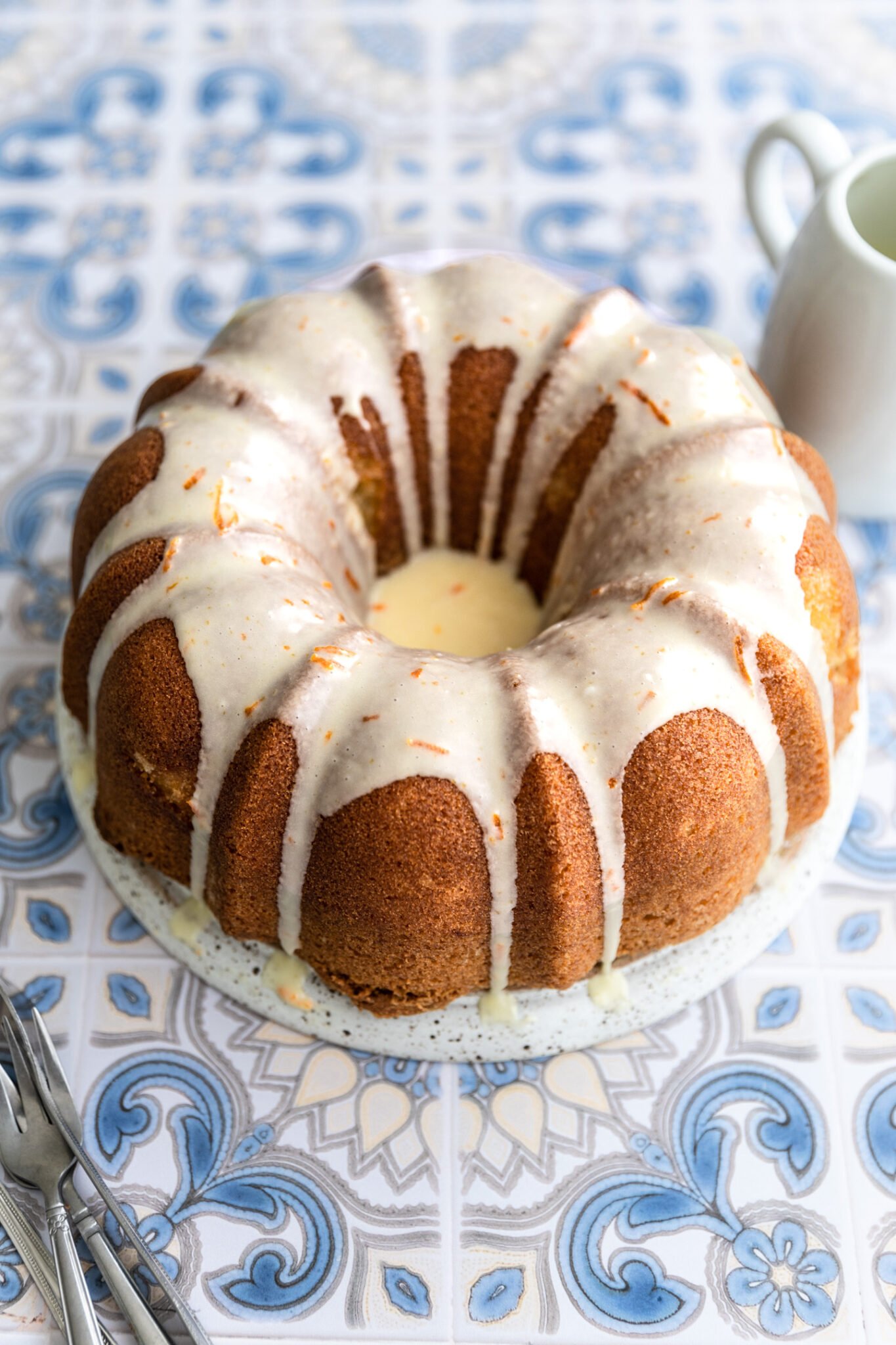 How To Easily Frost A Bundt Cake Frosting and Fettuccine