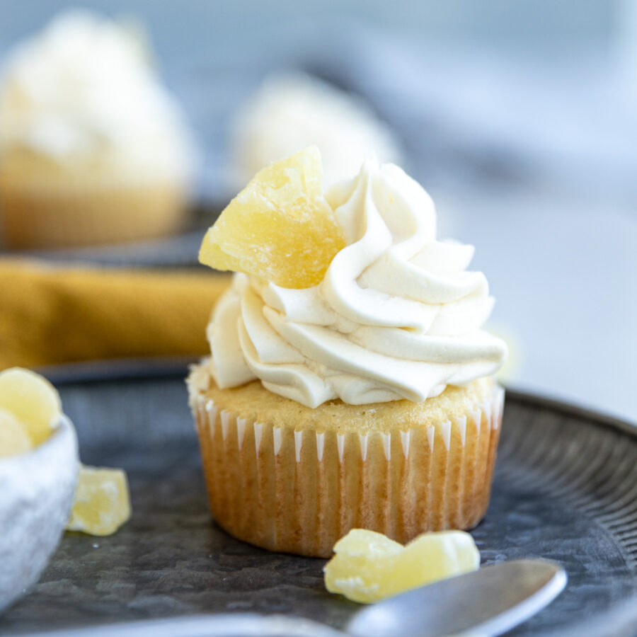 5 Minute Fluffy Pineapple Frosting Frosting and Fettuccine