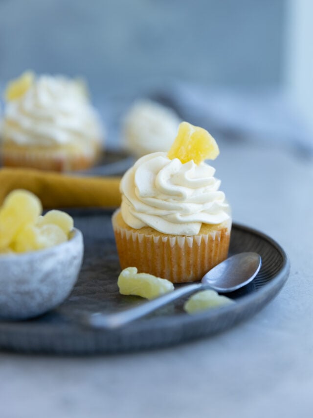 Easy Homemade Pineapple Cupcakes Recipe