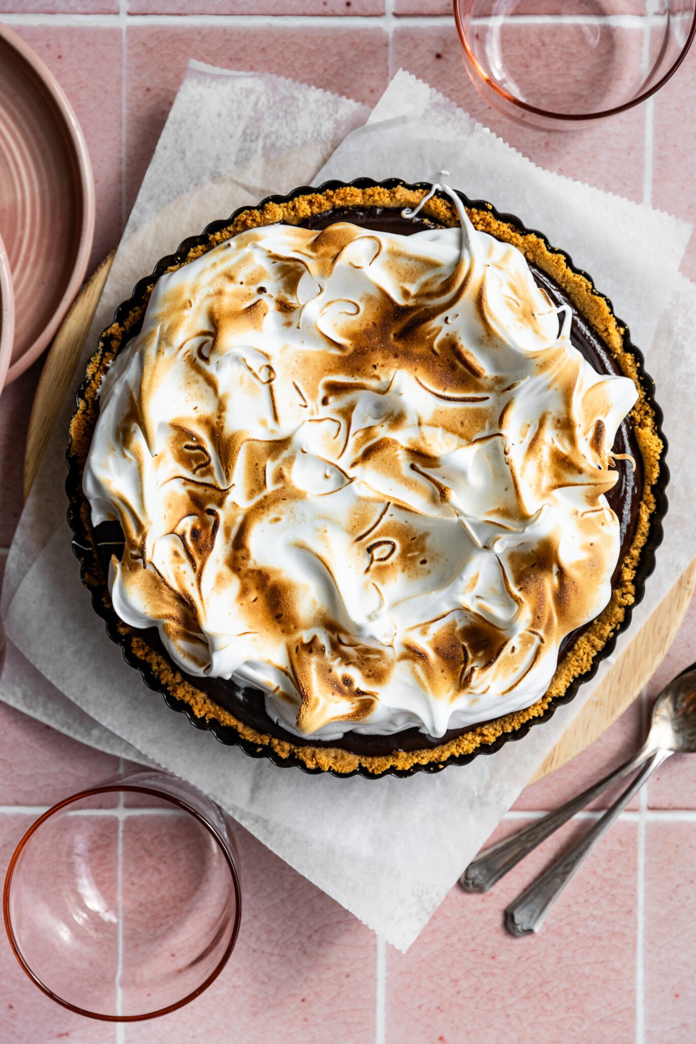 Foolproof S'mores Pie with Chocolate Filling - Frosting and Fettuccine